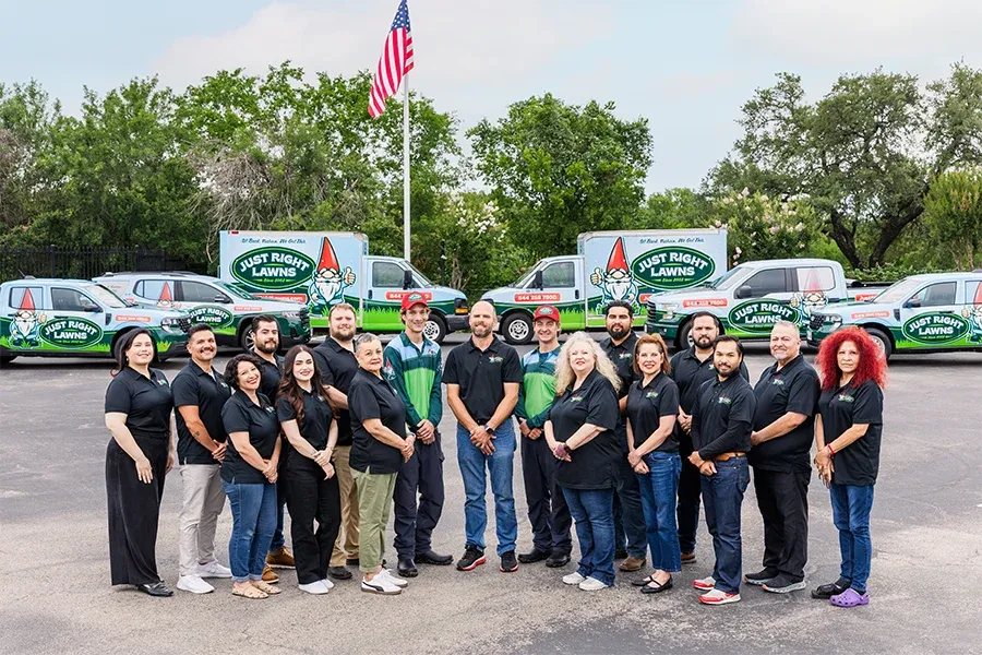 just-right-team-photo-outdoor